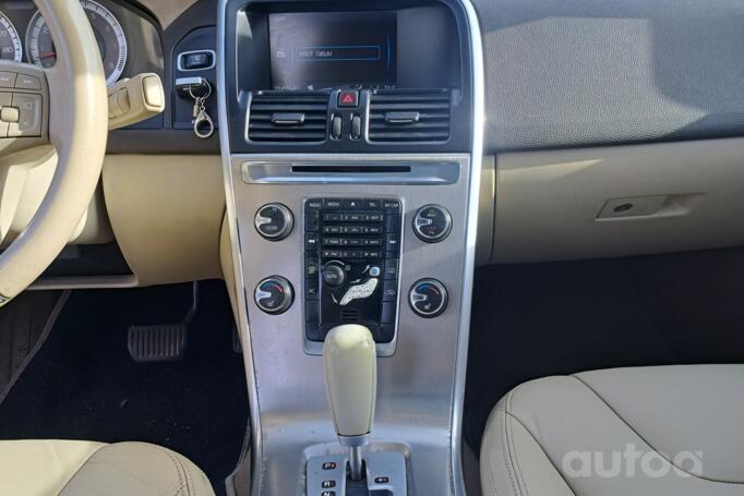 Volvo XC60 1 generation Crossover