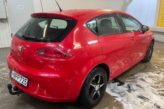 SEAT Leon 2 generation [restyling] Cupra hatchback 5-doors