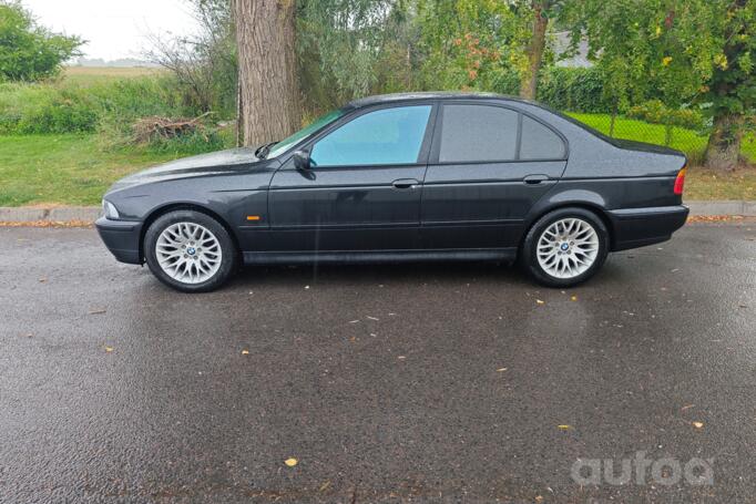 BMW 5 Series E39 Sedan 4-doors