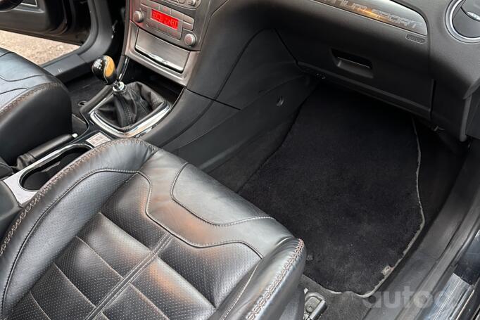 Ford Mondeo 4 generation wagon