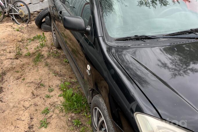 Toyota Corolla E120 Hatchback 3-doors