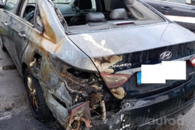 Hyundai Sonata YF Sedan 4-doors