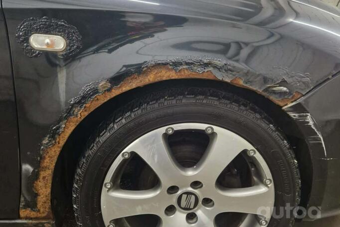 SEAT Leon 2 generation [restyling] Hatchback 5-doors