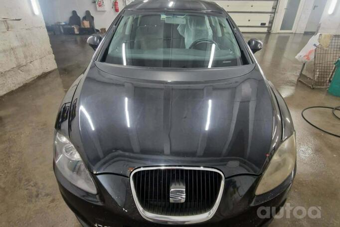 SEAT Leon 2 generation [restyling] Hatchback 5-doors