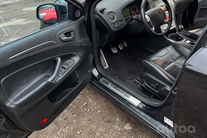 Ford Mondeo 4 generation wagon