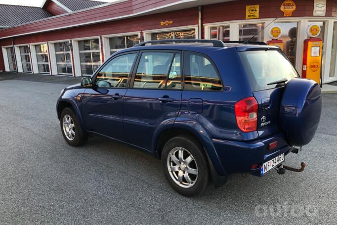 Toyota RAV 4 2 generation (XA20)