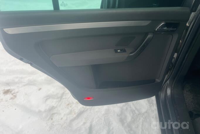 Volkswagen Touran 1 generation Minivan