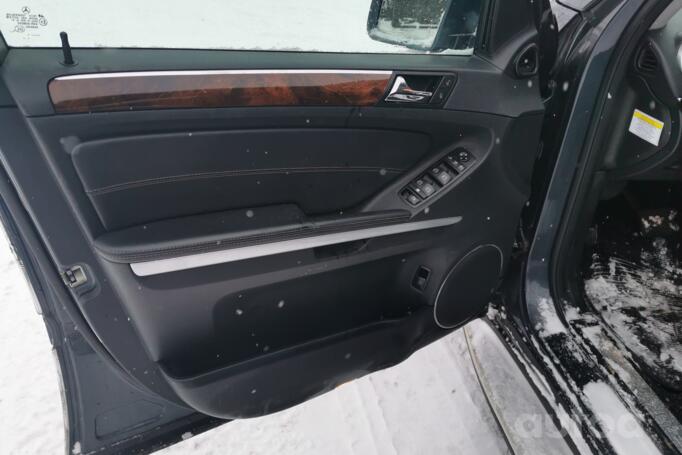 Mercedes-Benz GL-Class X164 [restyling] SUV 5-doors