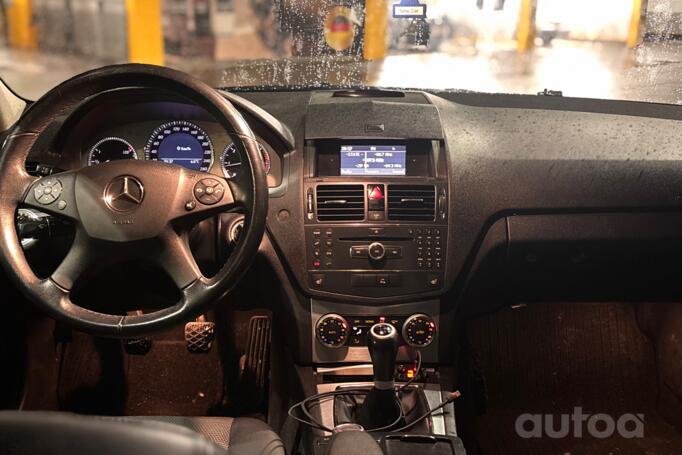 Mercedes-Benz C-Class W204/S204 Sedan