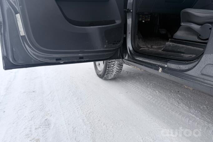 Volkswagen Amarok 1 generation [restyling] DoubleCab pickup