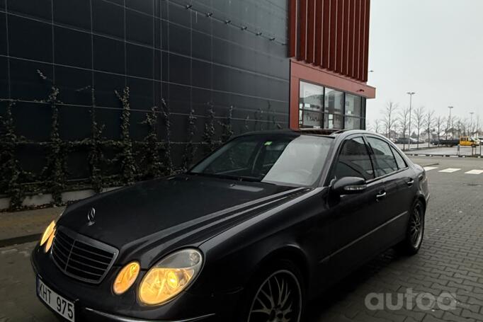 Mercedes-Benz E-Class W211 Sedan
