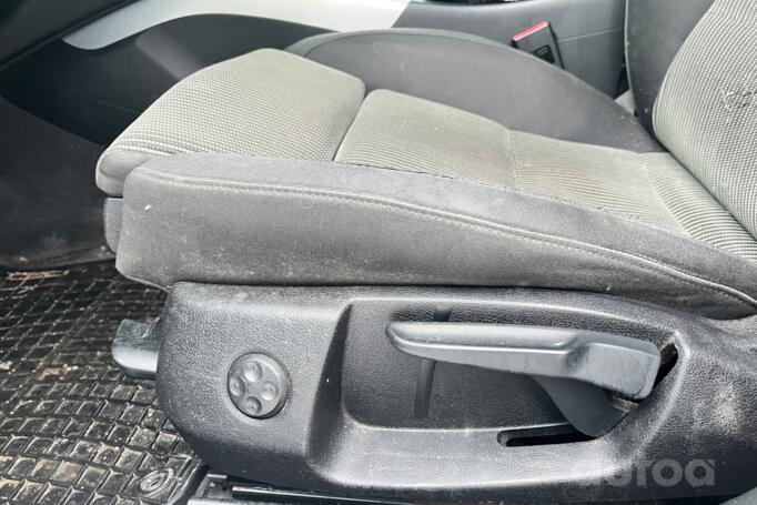 Audi A4 B8/8K Sedan 4-doors