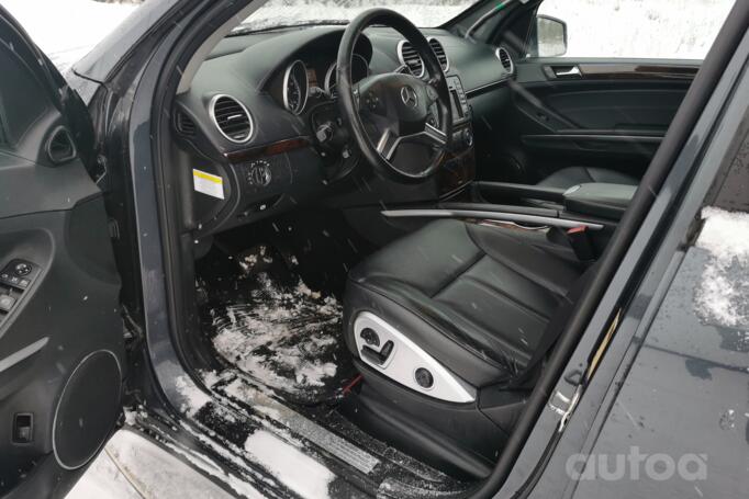 Mercedes-Benz GL-Class X164 [restyling] SUV 5-doors