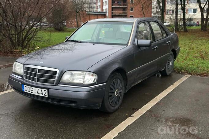Mercedes-Benz C-Class W202/S202 Sedan