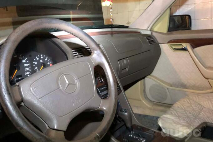 Mercedes-Benz C-Class W202/S202 Sedan