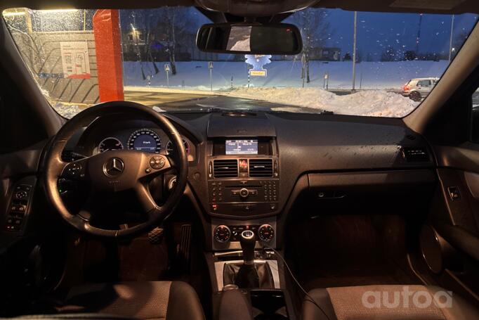 Mercedes-Benz C-Class W204/S204 Sedan 4-doors