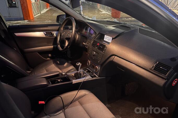 Mercedes-Benz C-Class W204/S204 Sedan 4-doors