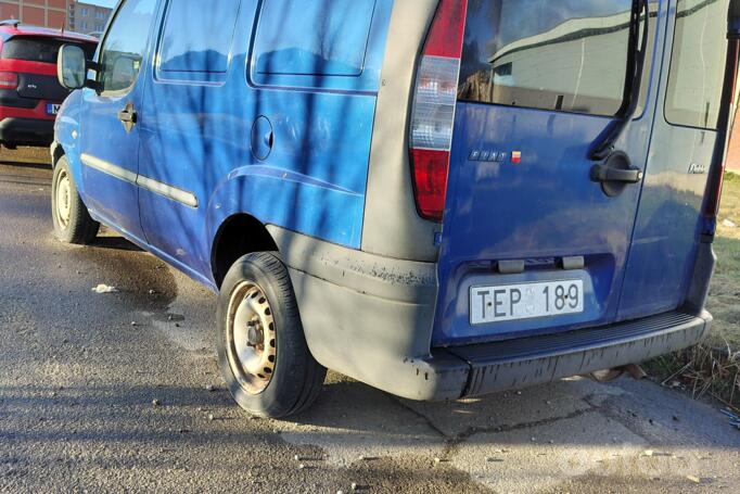 Fiat Doblo 1 generation Minivan