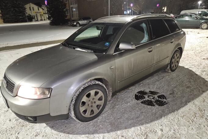 Audi A4 B6 Avant wagon 5-doors