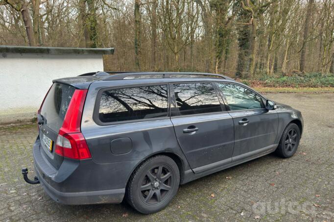 Volvo V70 3 generation wagon