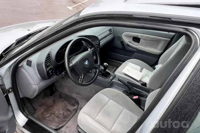 BMW 3 Series E36 Sedan