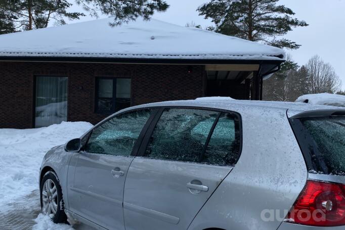 Volkswagen Golf 5 generation Hatchback 5-doors