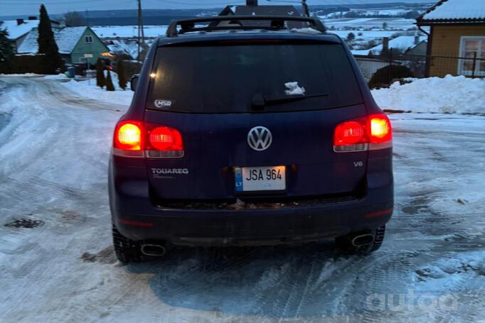 Volkswagen Touareg 1 generation Crossover