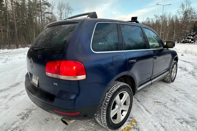 Volkswagen Touareg 1 generation Crossover