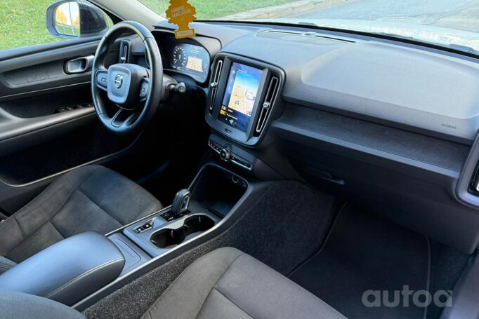 Volvo XC40 1 generation Crossover