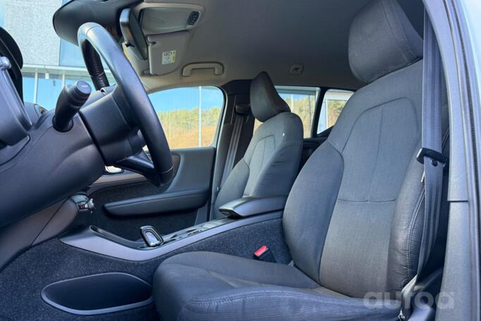 Volvo XC40 1 generation Crossover