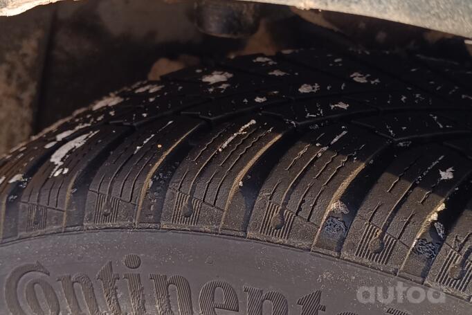 Volkswagen Passat B5 Sedan 4-doors