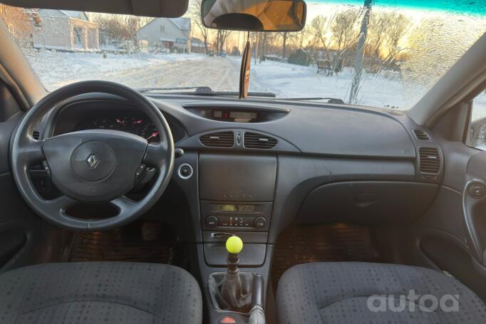 Renault Laguna 2 generation Liftback