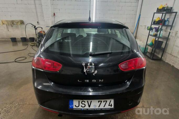 SEAT Leon 2 generation [restyling] Hatchback 5-doors