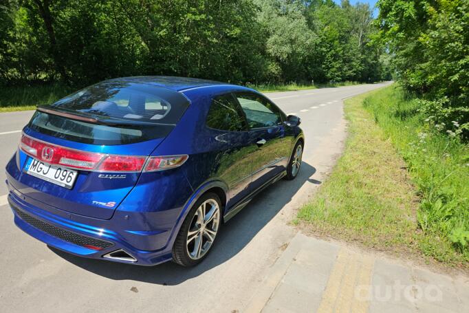 Honda Civic 8 generation [restyling] Type-S hatchback 3-doors