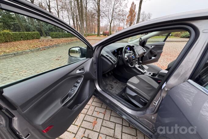 Ford Focus 3 generation wagon 5-doors
