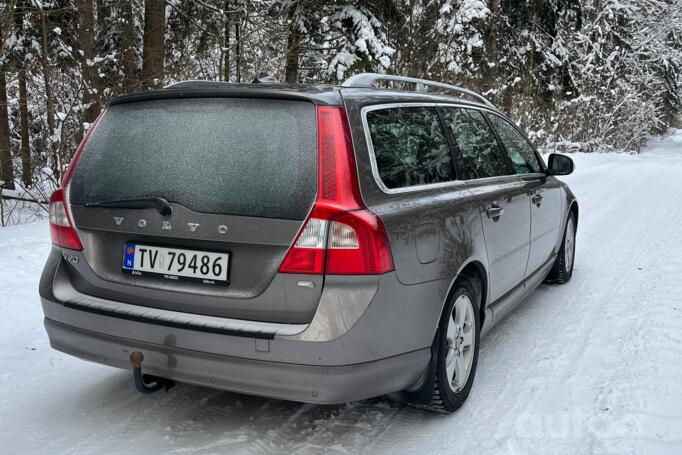 Volvo V70 3 generation wagon