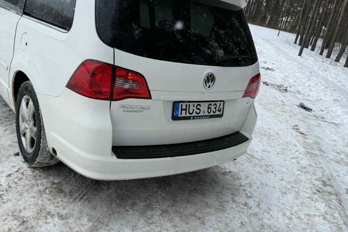 Volkswagen Routan 1 generation Minivan