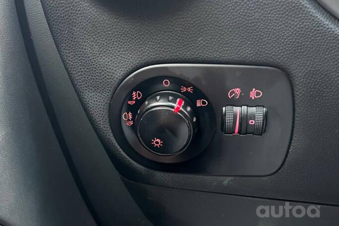 SEAT Leon 2 generation Hatchback 5-doors