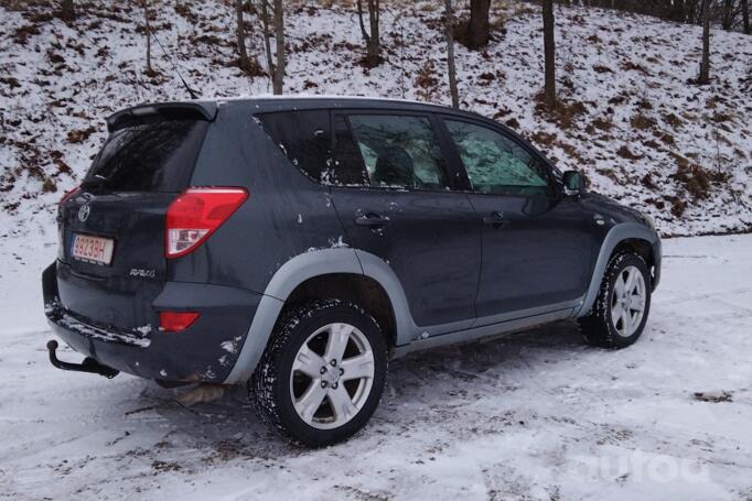 Toyota RAV4 3 generation Crossover