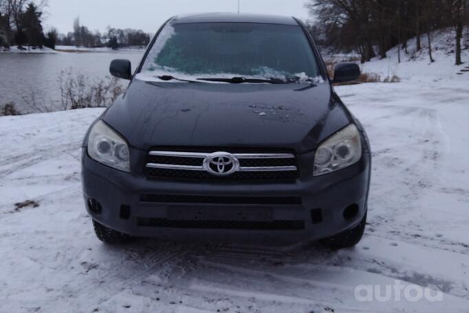 Toyota RAV4 3 generation Crossover