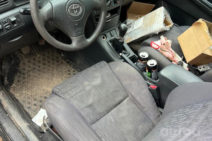 Toyota Corolla E120 Hatchback 3-doors