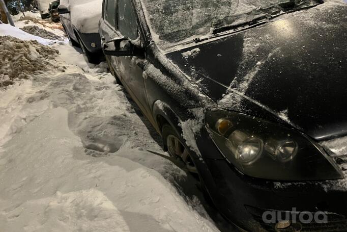 Opel Astra H Hatchback