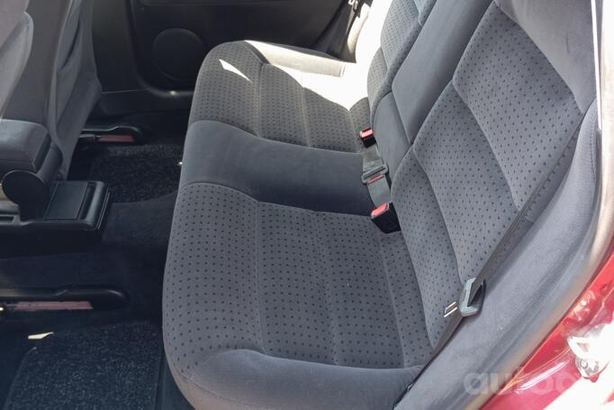 Volkswagen Passat B5 Sedan 4-doors