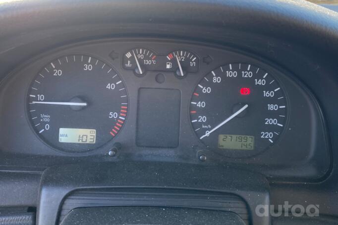 Volkswagen Passat B5 Sedan 4-doors