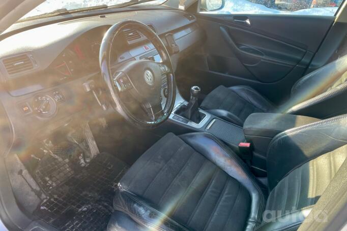 Volkswagen Passat B6 wagon 5-doors