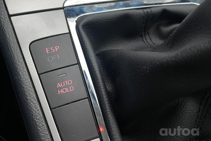 Volkswagen Passat B6 wagon 5-doors