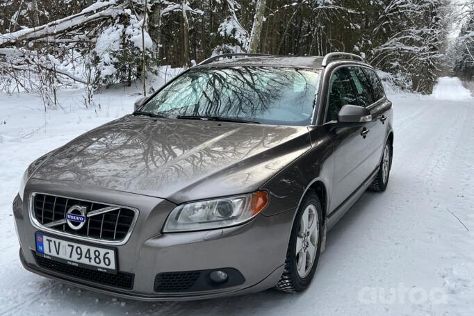 Volvo V70 3 generation wagon
