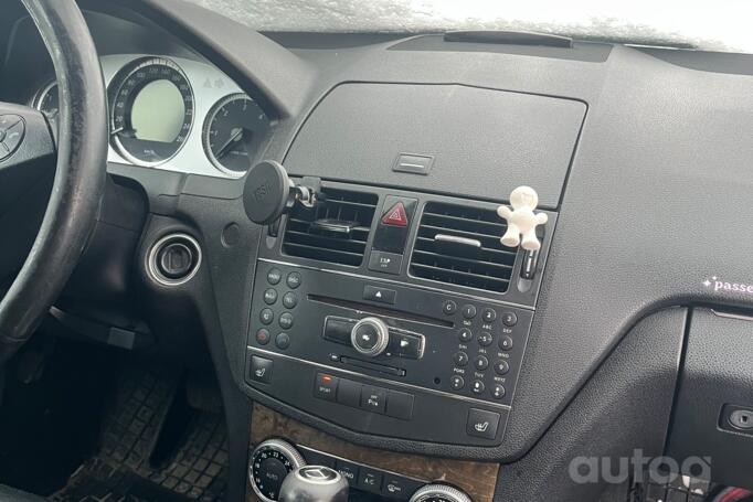 Mercedes-Benz C-Class W204/S204 Sedan 4-doors