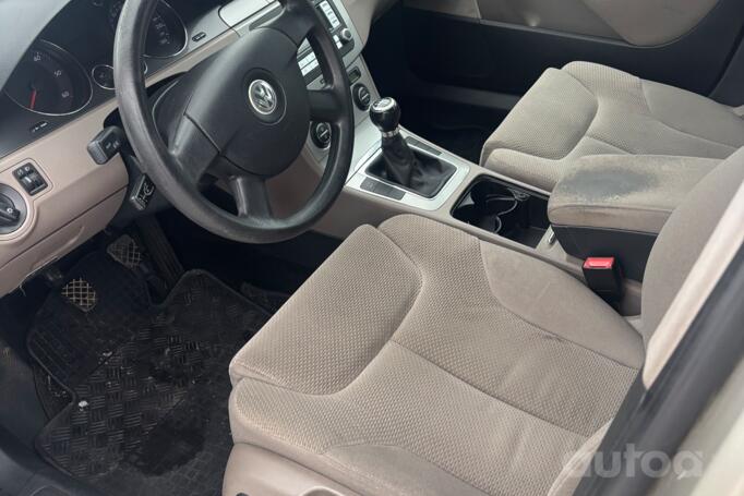 Volkswagen Passat B6 wagon 5-doors