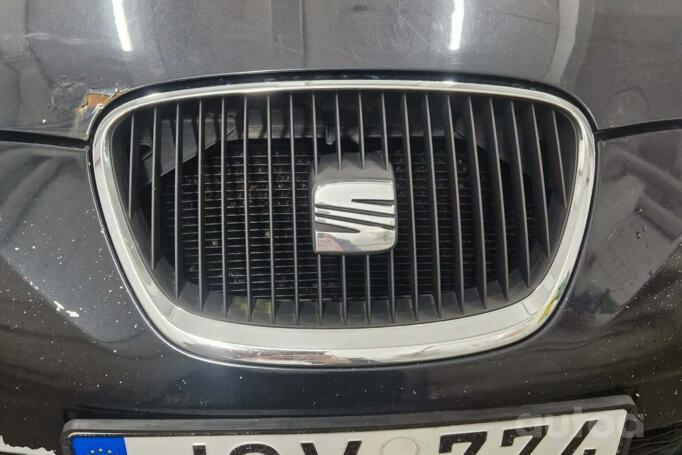 SEAT Leon 2 generation [restyling] Hatchback 5-doors